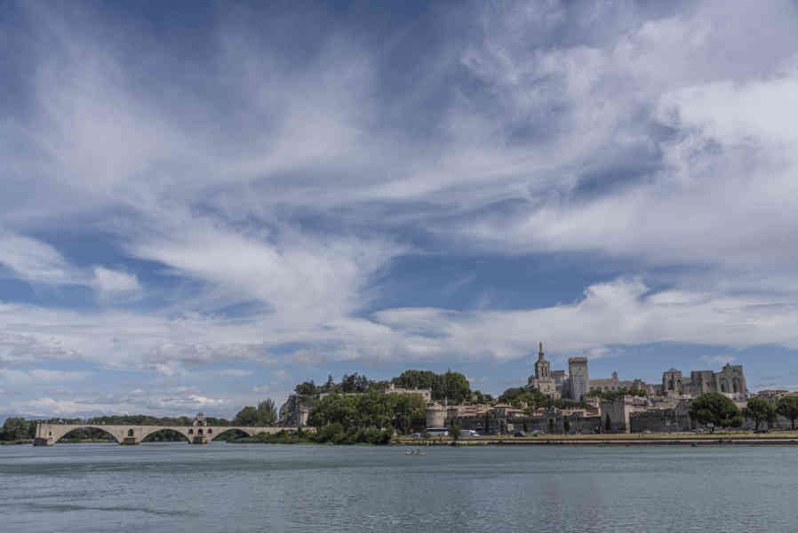 Francia - Avignon 087 - puente Saint-Bénezer.jpg